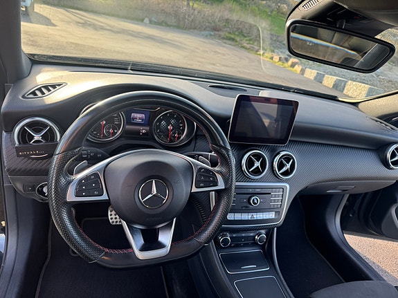Mercedes-Benz A180 6 of 11