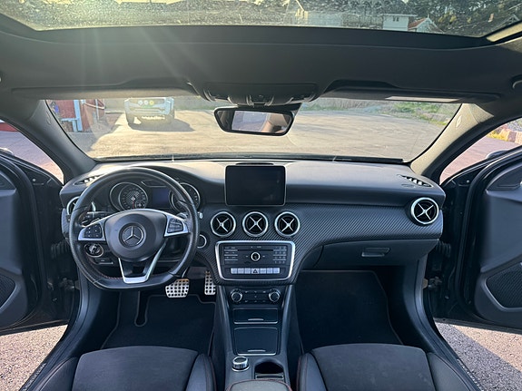 Mercedes-Benz A180 5 of 11