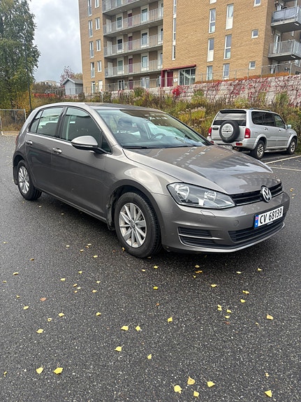 Volkswagen Golf VII 3 of 29