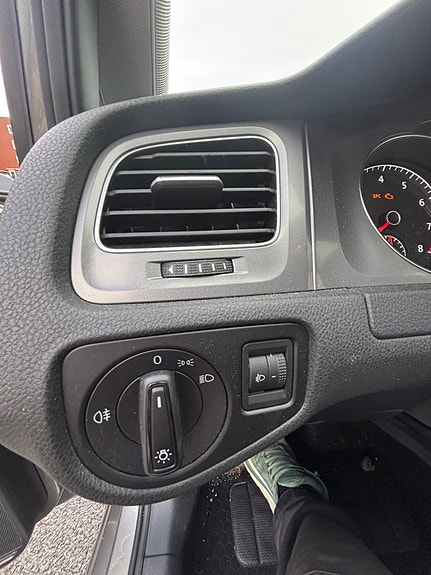 Volkswagen Golf VII 17 of 29