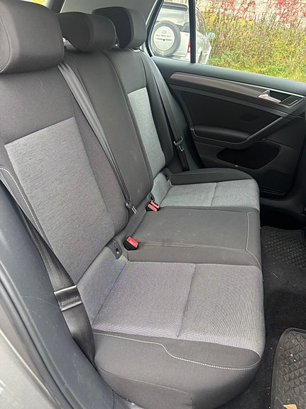 Volkswagen Golf VII 8 of 29