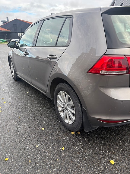 Volkswagen Golf VII 6 of 29