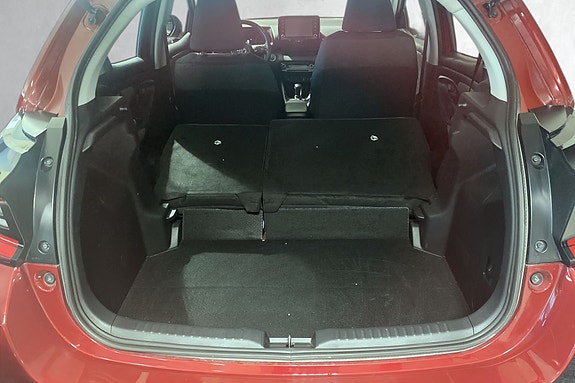 Toyota Yaris 12 of 21