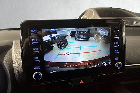 Toyota Yaris 21 of 21