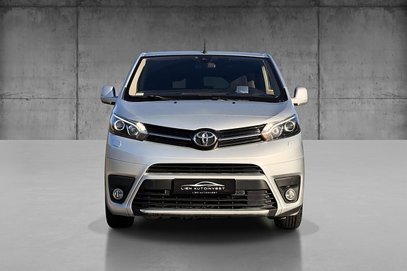 Toyota Proace 2 of 13