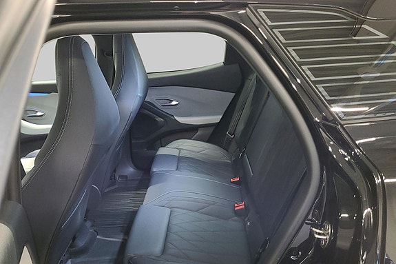Ford Explorer 18 of 20