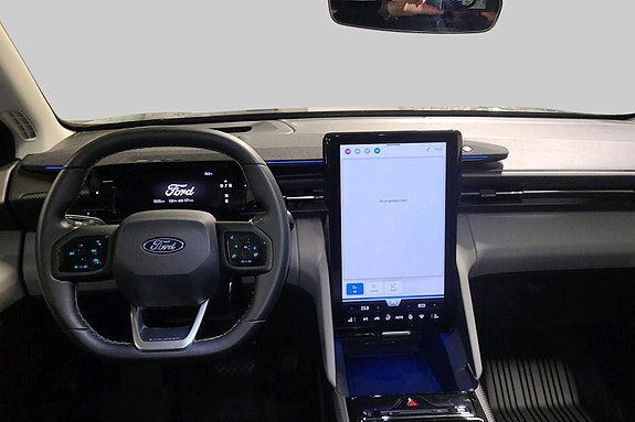 Ford Explorer 10 of 20