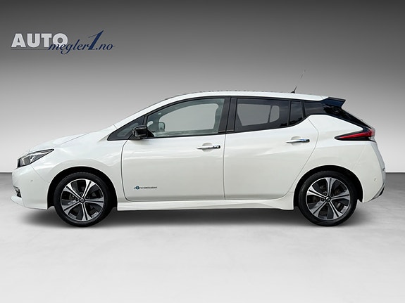 Nissan Leaf 2 of 22