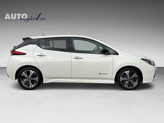 Nissan Leaf 6 of 22