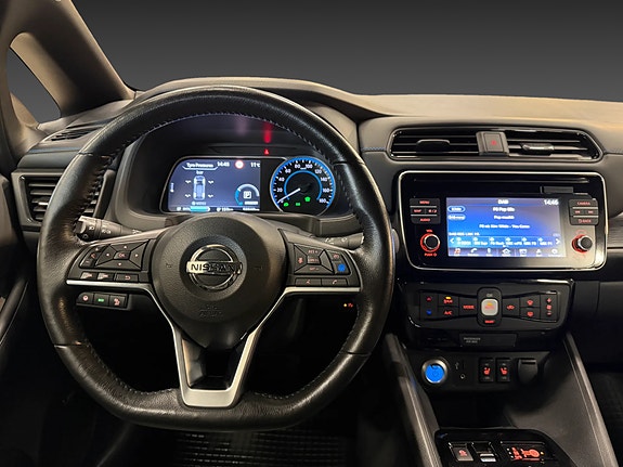 Nissan Leaf 12 of 22
