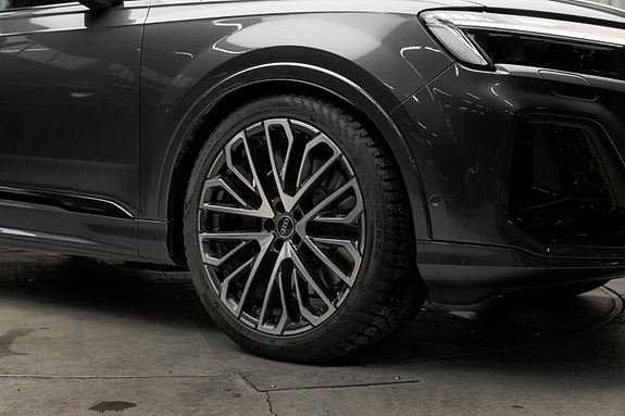 Audi SQ7 13 of 30