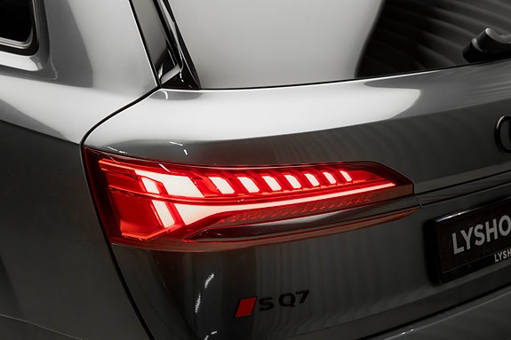 Audi SQ7 11 of 30