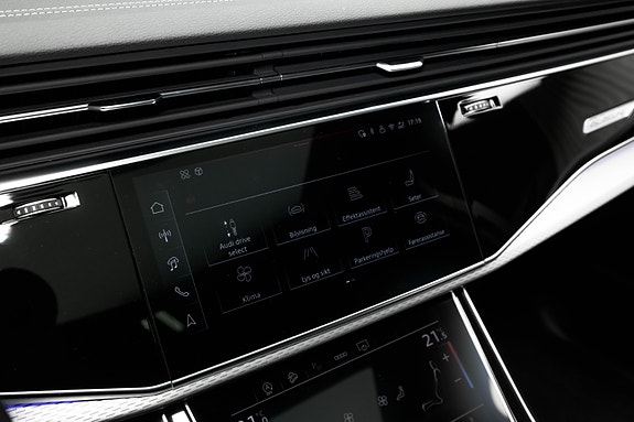 Audi SQ7 30 of 30
