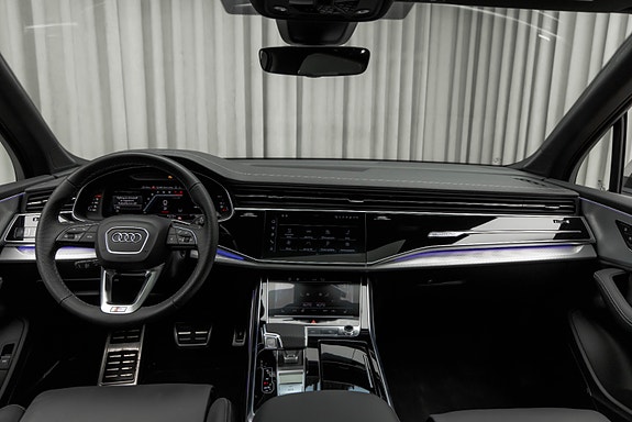 Audi SQ7 25 of 30