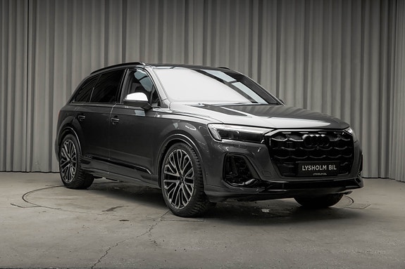 Audi SQ7 2 of 30