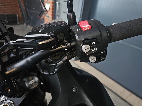 Honda NT 1100 5 of 9
