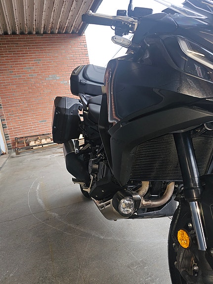 Honda NT 1100 7 of 9