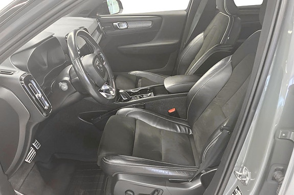 Volvo XC40 11 of 24