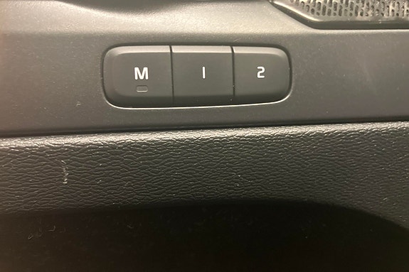 Volvo XC40 24 of 24