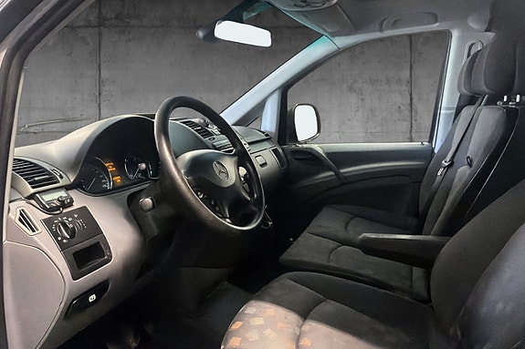 Mercedes-Benz Vito 115 2 of 6