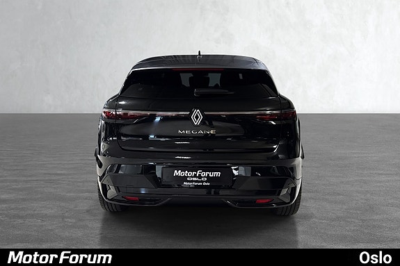 Renault Megane E-Tech 6 of 19