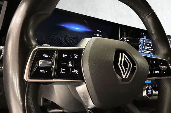Renault Megane E-Tech 11 of 19