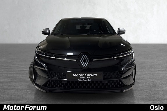 Renault Megane E-Tech 2 of 19