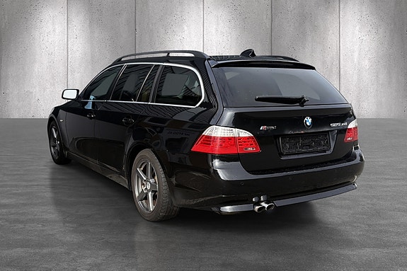 BMW 525xd 3 of 10