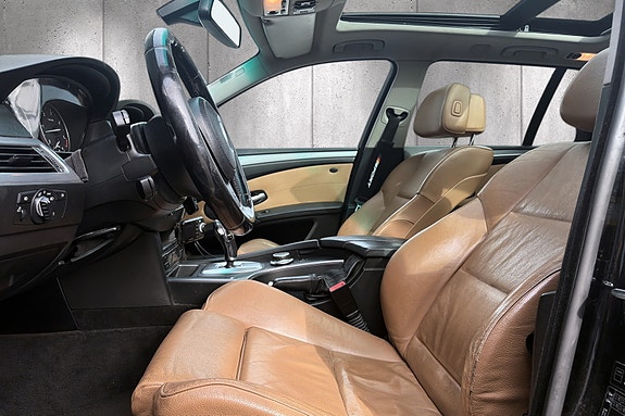 BMW 525xd 5 of 10