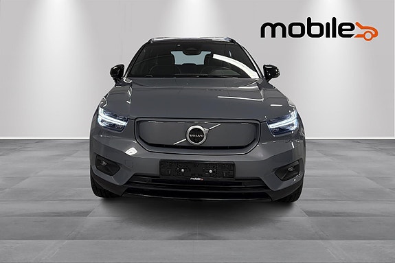 Volvo XC40 18 of 24