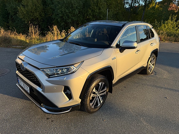 Toyota RAV4 17 of 21