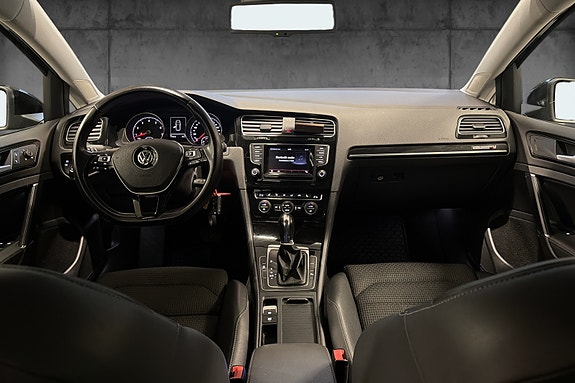 Volkswagen Golf VII 8 of 22