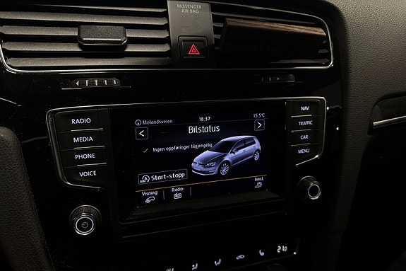 Volkswagen Golf VII 19 of 22