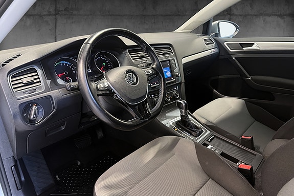 Volkswagen e-Golf VII 7 of 22