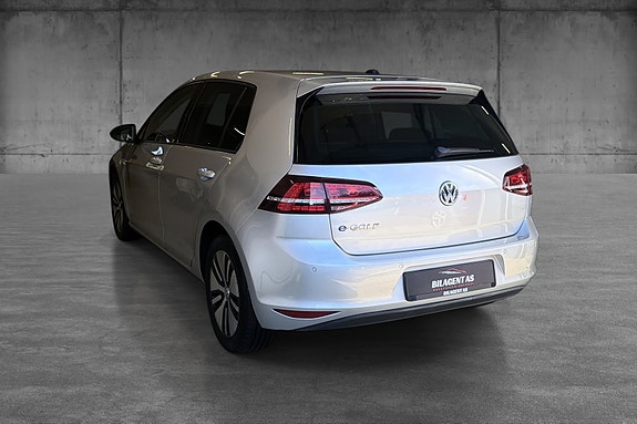Volkswagen e-Golf VII 3 of 22