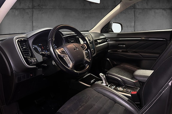 Mitsubishi Outlander 7 of 16