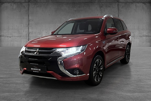Mitsubishi Outlander 2 of 16