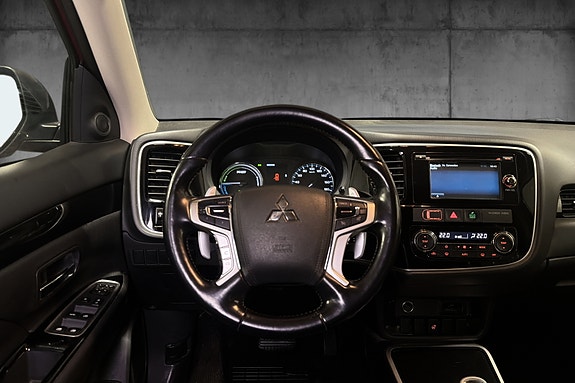 Mitsubishi Outlander 10 of 16