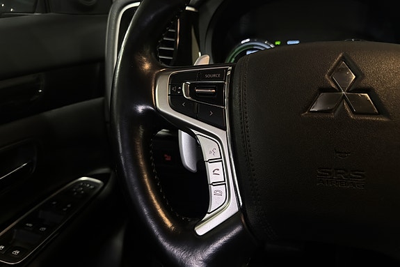 Mitsubishi Outlander 13 of 16