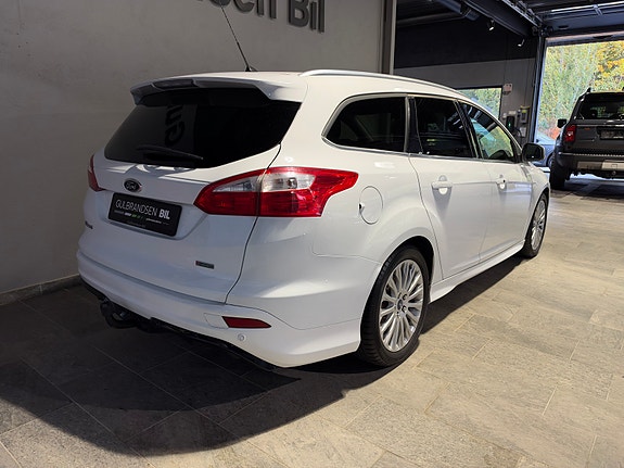 Ford Focus 5 of 27