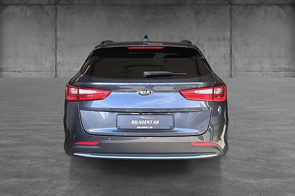Kia Optima 4 of 30