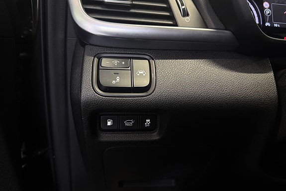 Kia Optima 25 of 30