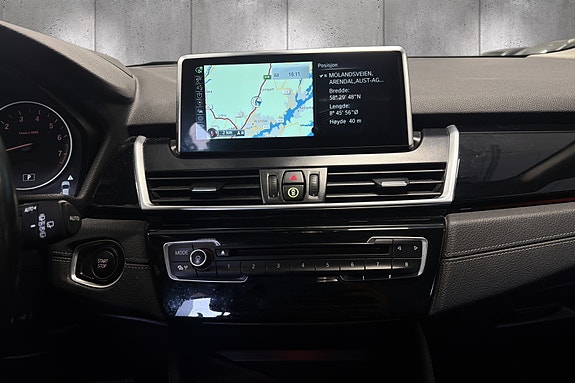 BMW 225xe 15 of 22