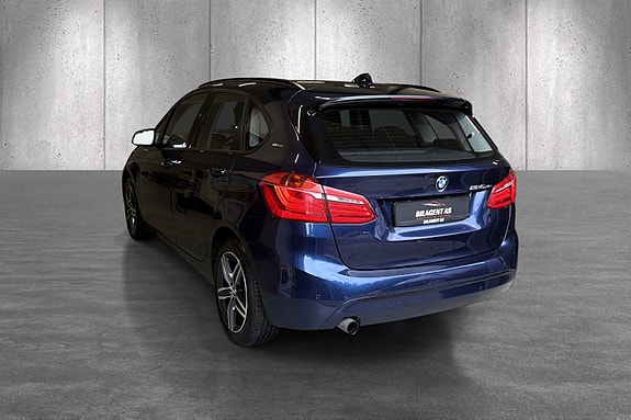 BMW 225xe 6 of 22