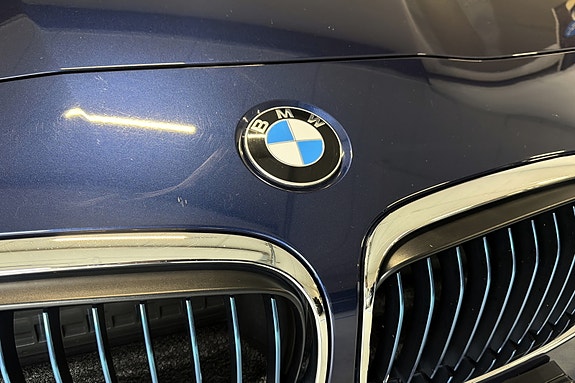 BMW 225xe 2 of 22