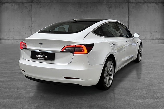Tesla Model 3 6 of 26