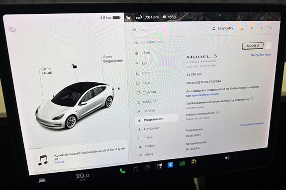 Tesla Model 3 17 of 26