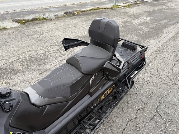 Polaris S4 Titan Adventure 7 of 9