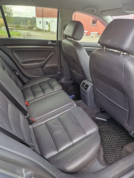 Volkswagen Golf V 13 of 18