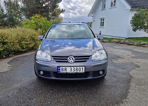 Volkswagen Golf V 3 of 18